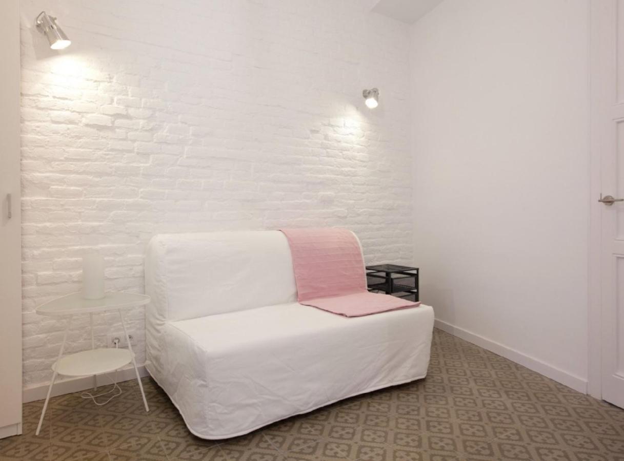 Napoles - Modernist Flat Close To Sagrada Familia Barcelona Bagian luar foto